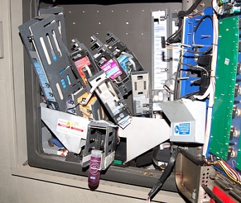 I ladri d'amore rubano solo preservativi