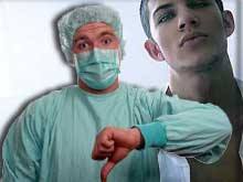 Medici gli rifiutano cura per l'Hiv
