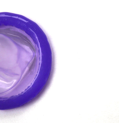 Il preservativo protegge dall’herpes