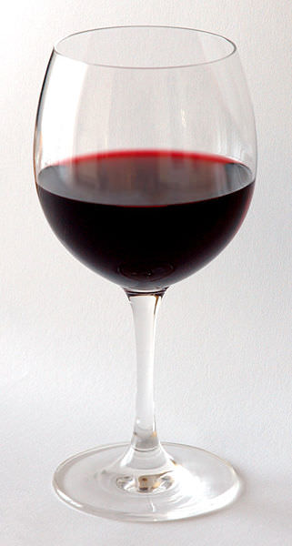 Vino rosso aumenta il desiderio sessuale