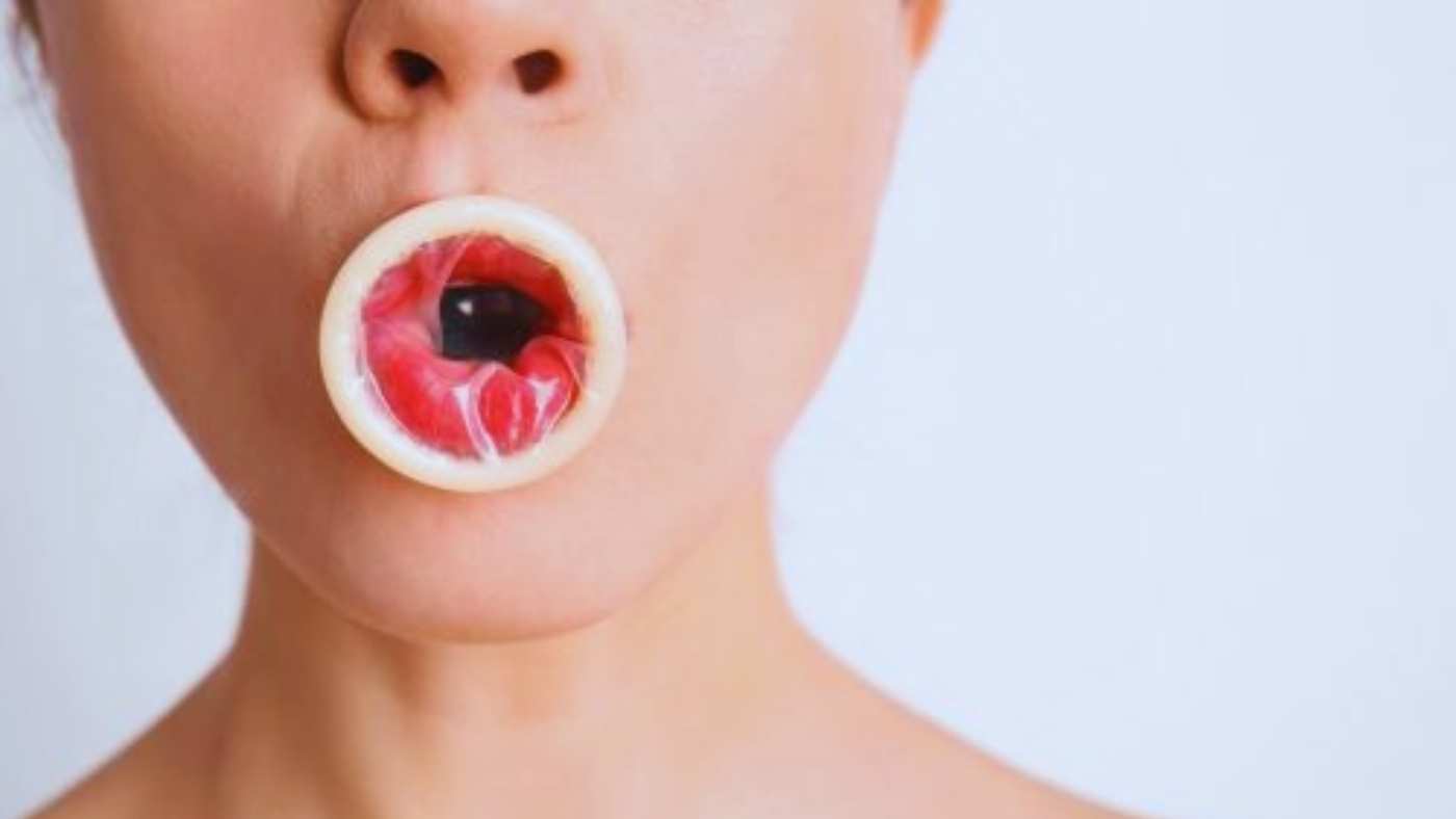 come mettere il preservativo con la bocca