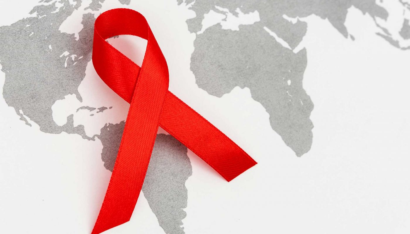 fiocco rosso per il 1° dicembre - giornata mondiale della lotta contro l'aids