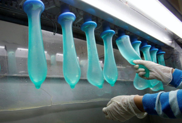ferma la produzione mondiale di condoms