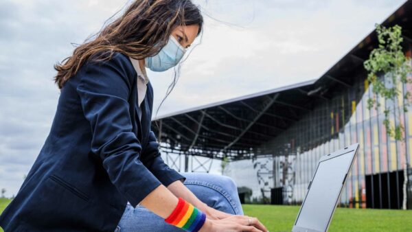 coa'è l'orgoglio lgbtqia +