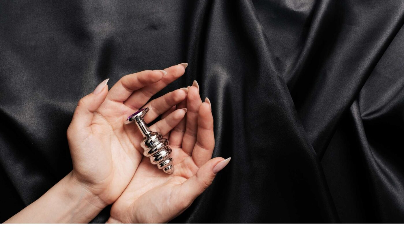 Dakota Johnson plug anale