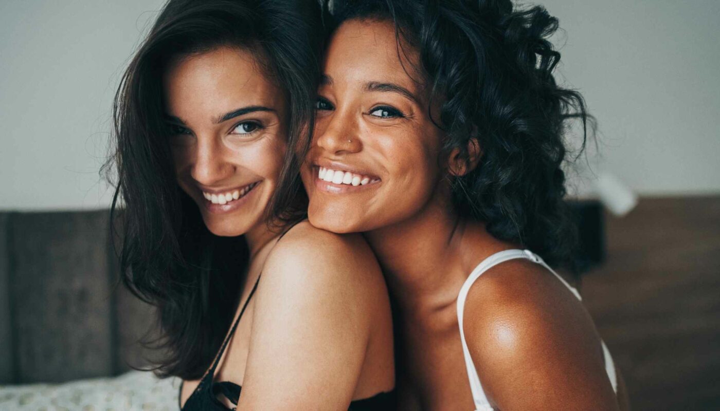 Come fare sesso lesbo la prima volta? I consigli per il primo incontro intimo foto