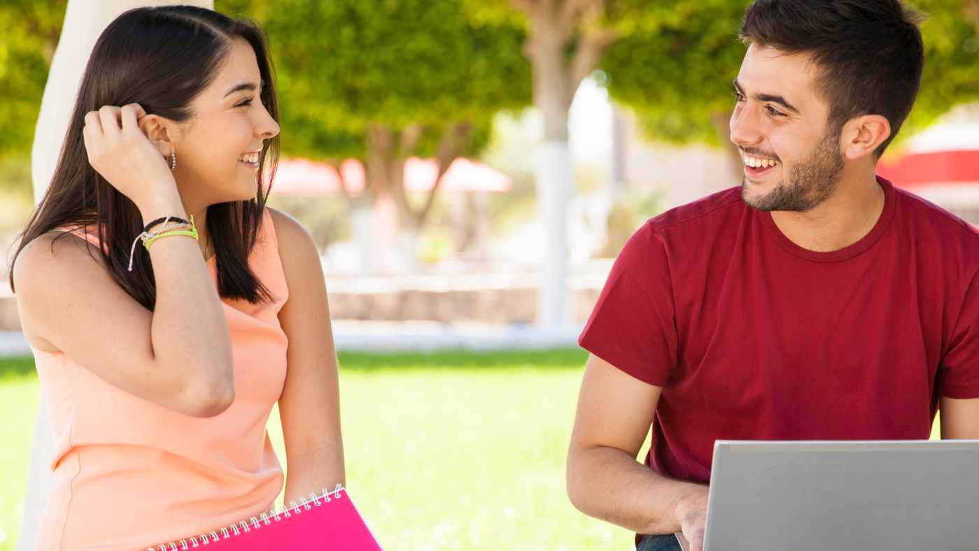 far sentire a proprio agio una ragazza timida